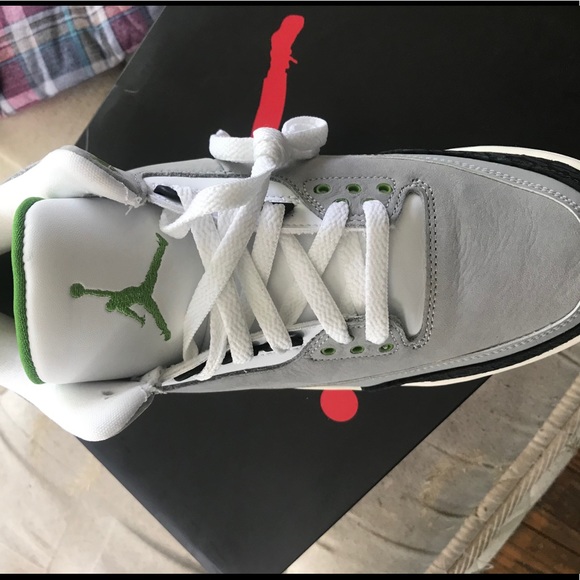 Jordan 4’s Men size 9 - Picture 1 of 4